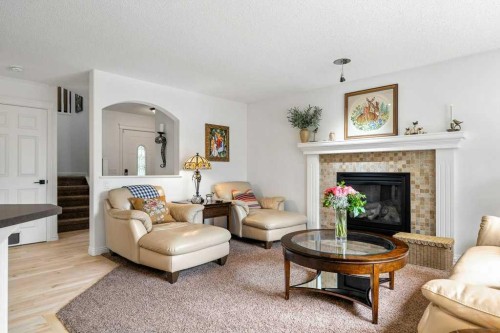 262 Autumn Circle Se, Calgary, AB 