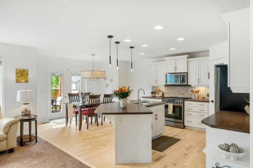 262 Autumn Circle Se, Calgary, AB 