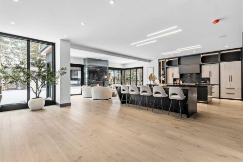 1016 Beverley Boulevard Sw, Calgary, AB - Indoor