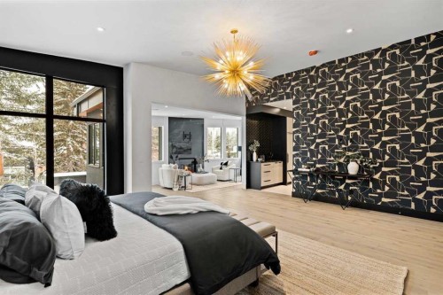 1016 Beverley Boulevard Sw, Calgary, AB - Indoor Photo Showing Bedroom