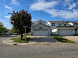 3 Riverwood Court SE Calgary, AB T2C 4E9