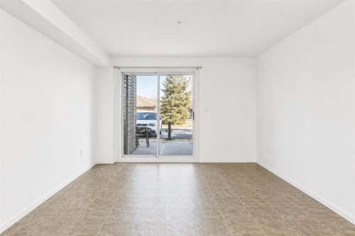 1128-2395 Eversyde Avenue Sw, Calgary, AB - Indoor Photo Showing Other Room