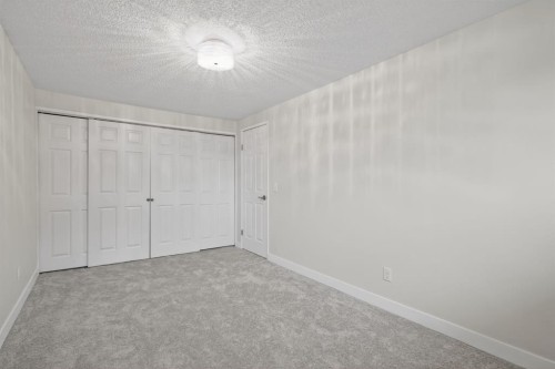 86-203 Lynnview Road Se, Calgary, AB - Indoor Photo Showing Other Room