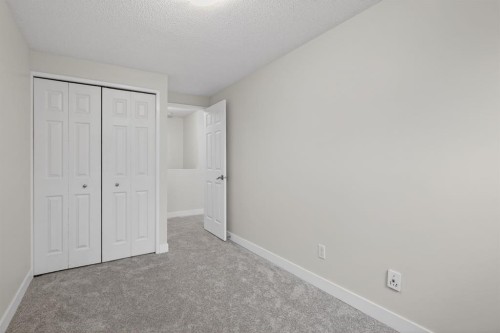 86-203 Lynnview Road Se, Calgary, AB - Indoor Photo Showing Other Room