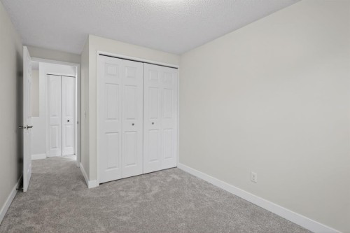 86-203 Lynnview Road Se, Calgary, AB - Indoor Photo Showing Other Room