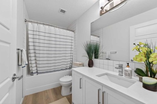 3208-20295 Seton Way Se, Calgary, AB - Indoor Photo Showing Bathroom