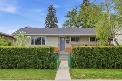 8343 48 Avenue NW Calgary, AB T3B 2A9