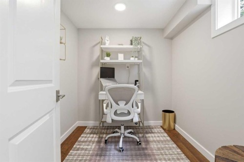 8343 48 Avenue Nw, Calgary, AB - Indoor