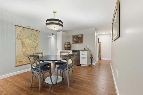 8343 48 Avenue Nw, Calgary, AB - Indoor Photo Showing Dining Room