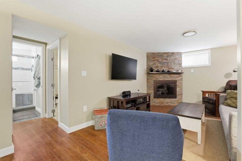 8343 48 Avenue Nw, Calgary, AB - Indoor With Fireplace
