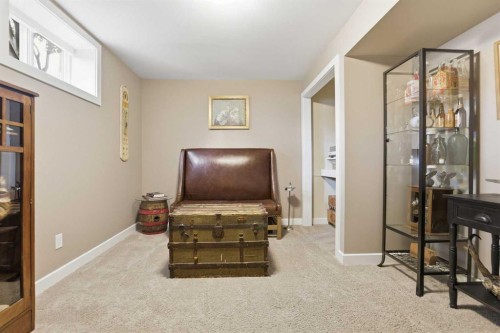 8343 48 Avenue Nw, Calgary, AB - Indoor