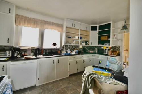 308 Walsh Avenue, Acme, AB - Indoor