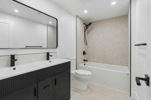 111 Canata Close Sw, Calgary, AB - Indoor Photo Showing Bathroom
