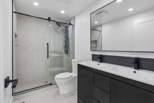 111 Canata Close Sw, Calgary, AB - Indoor Photo Showing Bathroom