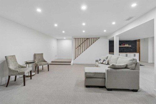 111 Canata Close Sw, Calgary, AB - Indoor