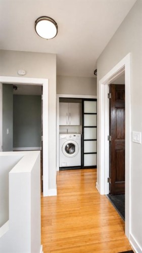 131 8 Avenue Ne, Calgary, AB 