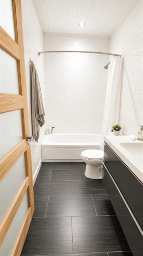 131 8 Avenue Ne, Calgary, AB 