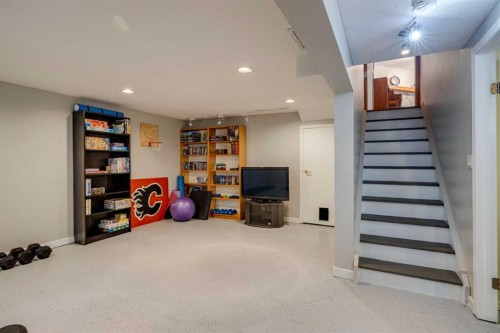 41 Elk Valley Crescent, Bragg Creek, AB - Indoor