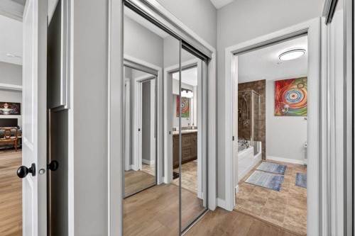 216-35 Aspenmont Heights Sw, Calgary, AB - Indoor Photo Showing Other Room