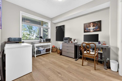 216-35 Aspenmont Heights Sw, Calgary, AB - Indoor Photo Showing Office