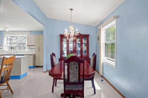 452 Manora Way Ne, Calgary, AB - Indoor Photo Showing Dining Room