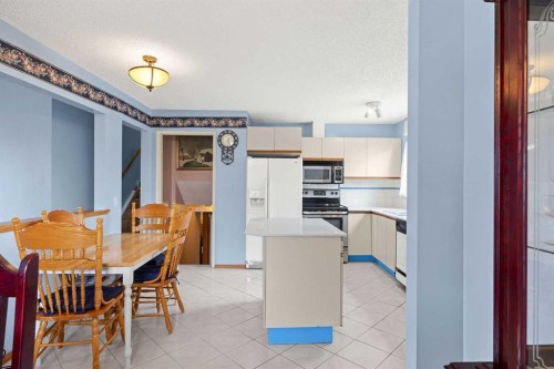 452 Manora Way Ne, Calgary, AB - Indoor