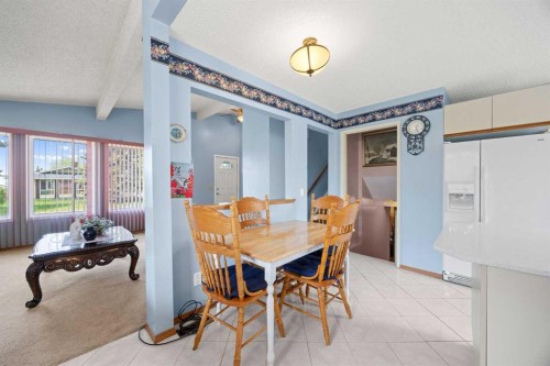 452 Manora Way Ne, Calgary, AB - Indoor Photo Showing Dining Room