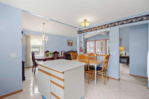 452 Manora Way Ne, Calgary, AB - Indoor