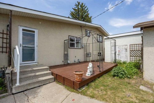 452 Manora Way Ne, Calgary, AB - Outdoor With Exterior