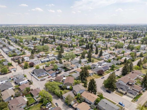 452 Manora Way Ne, Calgary, AB - Outdoor With View