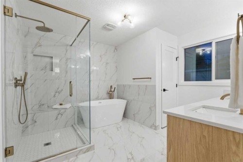 4904 Valiant Drive Nw, Calgary, AB 