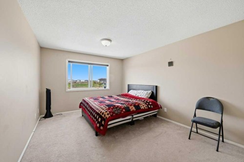 86 Saddlecrest Close Ne, Calgary, AB - Indoor Photo Showing Bedroom