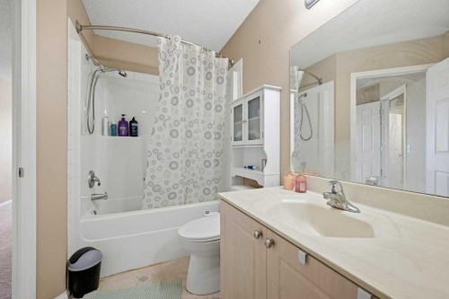 86 Saddlecrest Close Ne, Calgary, AB - Indoor Photo Showing Bathroom
