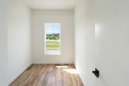 101-156 Park Street  Cochrane, AB T4C 2B8