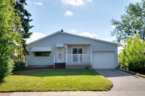 918 38 Street SE Calgary, AB T2A 1G2