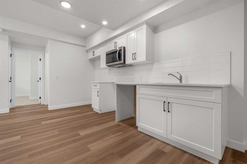 568 Buffaloberry Manor Se, Calgary, AB - Indoor Photo Showing Kitchen