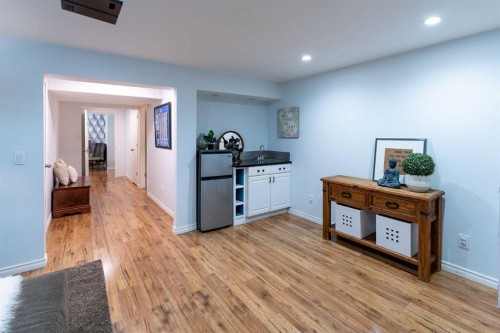 24 Copperpond Road Se, Calgary, AB - Indoor Photo Showing Other Room