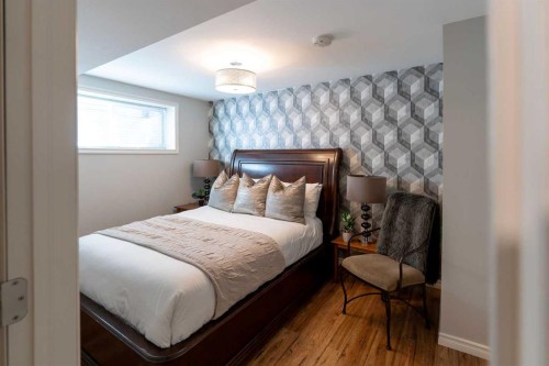24 Copperpond Road Se, Calgary, AB - Indoor Photo Showing Bedroom
