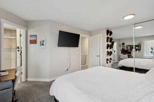 109 Coachway Lane Sw, Calgary, AB - Indoor Photo Showing Bedroom
