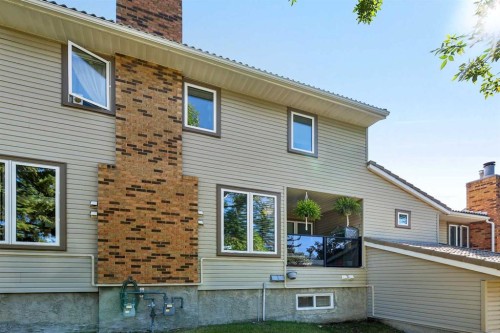 109 Coachway Lane Sw, Calgary, AB - Outdoor With Exterior