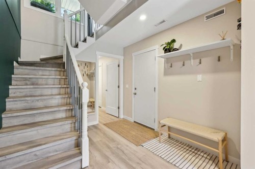 109 Coachway Lane Sw, Calgary, AB -  With Exterior