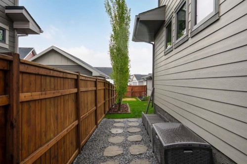 30 Yarrow Gate, Rural Rocky View County, AB 