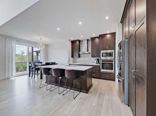548 Cranbrook Gardens Se, Calgary, AB - Indoor