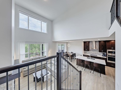 548 Cranbrook Gardens Se, Calgary, AB - Indoor Photo Showing Other Room