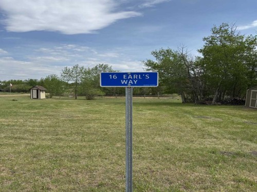 16 Earl'S Way, White Sands, AB 