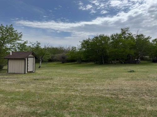 16 Earl'S Way, White Sands, AB 