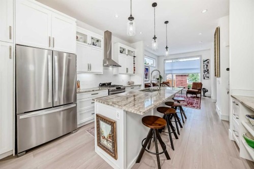 1048 Regal Crescent Ne, Calgary, AB - Indoor Photo Showing Kitchen With Upgraded Kitchen