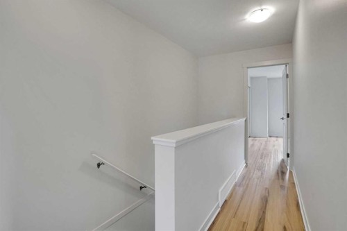986 Sherwood Boulevard Nw, Calgary, AB - Indoor Photo Showing Other Room