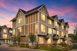 986 Sherwood Boulevard NW Calgary, AB T3R 0V3