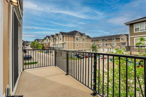 986 Sherwood Boulevard Nw, Calgary, AB - Outdoor With Exterior